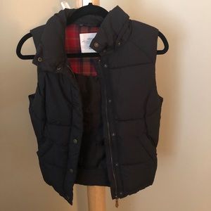 Black Puffer Vest (H&M)